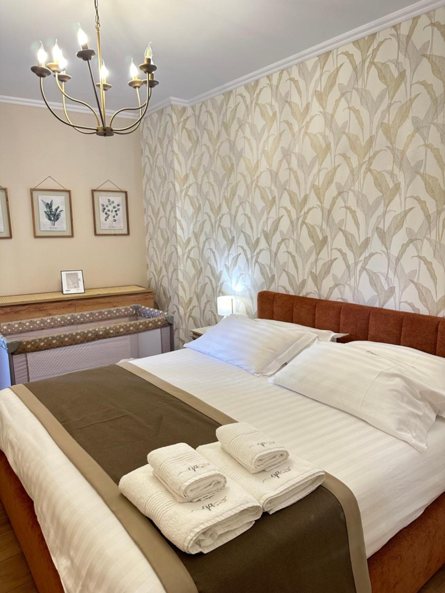 Eja 2 * Tirana